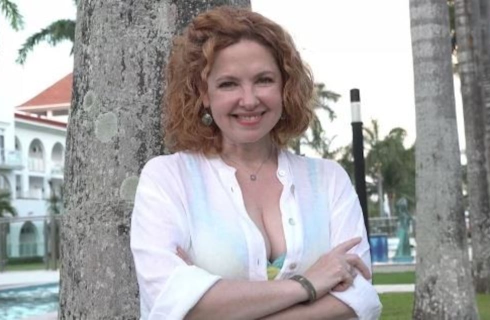 Andrea del Boca reveló qué galán se "zarpó" besándola en la ficción