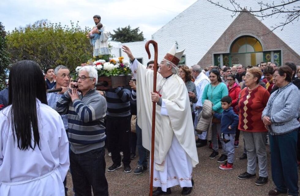Siguen los robos en el Amancay: ahora robaron de la Iglesia de San Cayetano
