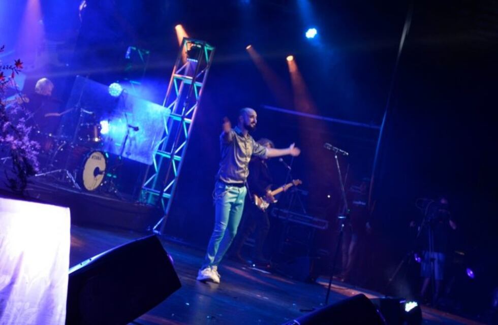 Abel Pintos cautivó en la primera noche de la Fiesta de la Avicultura 2020