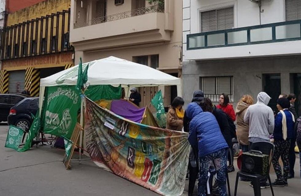 Denuncian recortes en perjuicio de 450 acompañantes terapéuticos