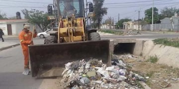 La municipalidad realizó servicios de limpieza especiales en barrios capitalinos