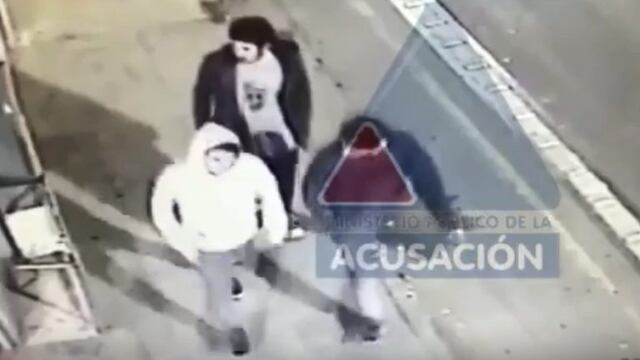 Los sospechosos fueron identificados a partir del registro de cámaras de seguridad. (Captura de pantalla)