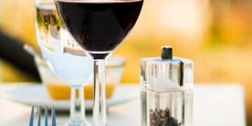 La cifra es un escándalo en cualquier país del mundo y aunque la normativa argentina no tolera la presencia de agua ni en un 1%, en Chile se permite hasta un 7% pero no por encima\u002E