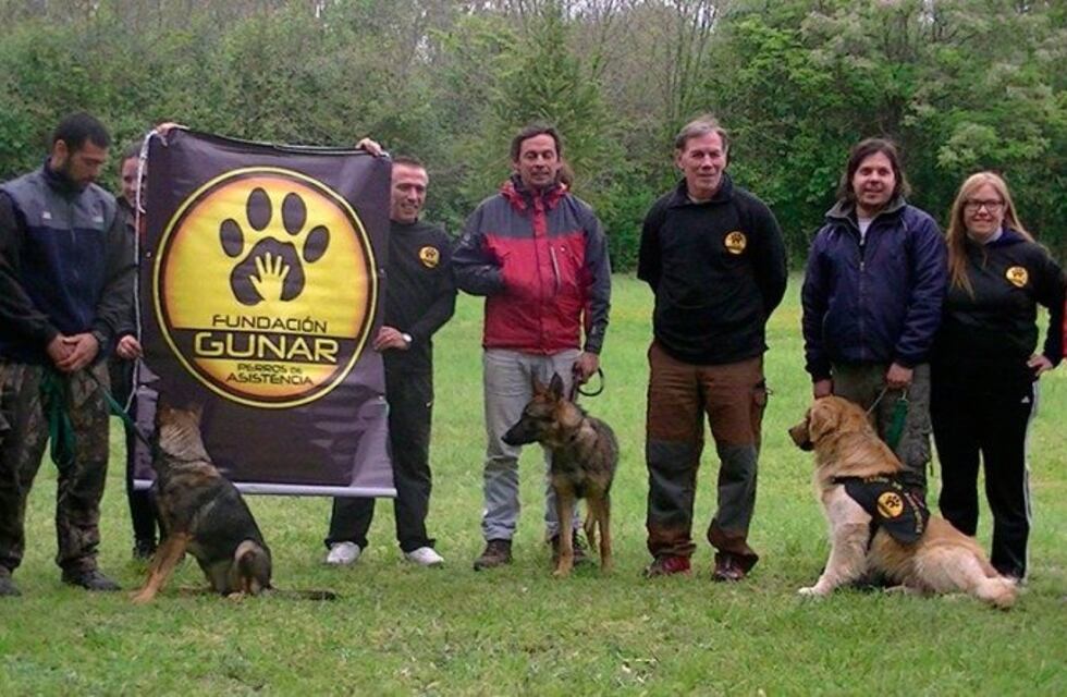 Unquillo: adiestran perros para la inclusión social