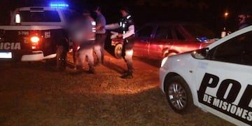 Colisión entre una camioneta y una motocicleta dejó como saldo dos lesionados en Oberá