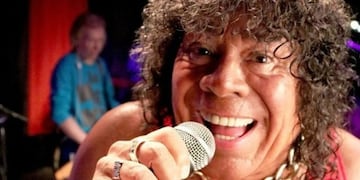 La Mona Jimenez en Bomberos San Francisco