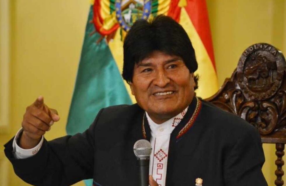 Evo Morales quiere jugar al fútbol en un club mendocino