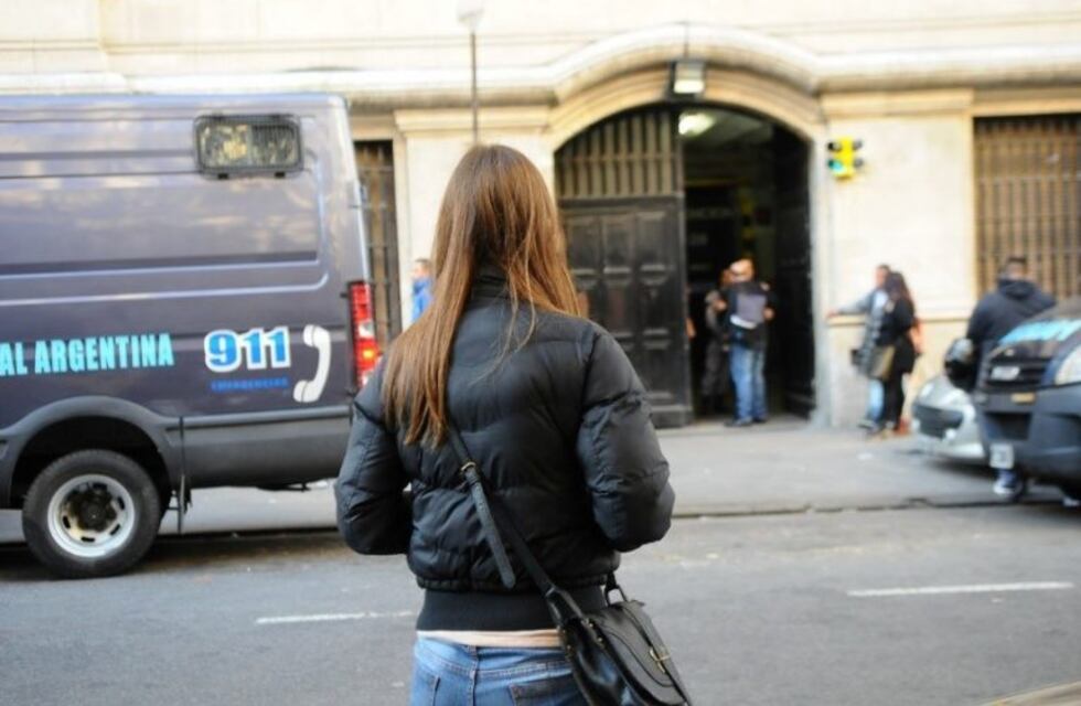 Insólito: le prohibieron circular por una zona para que su violador pudiera ir a una reunión