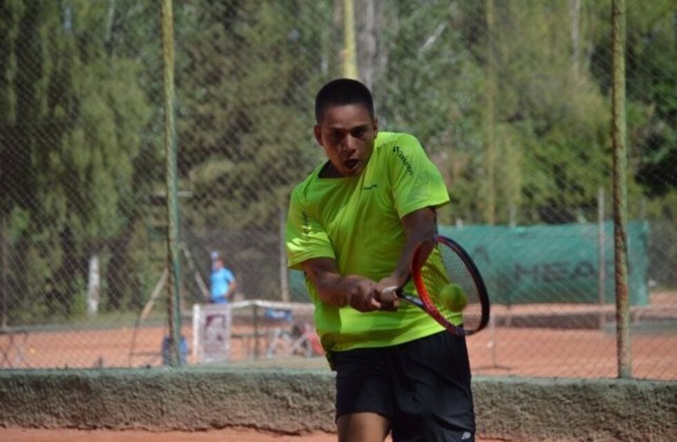 El mendocino Bastías logró su primer punto en el ranking de la ATP