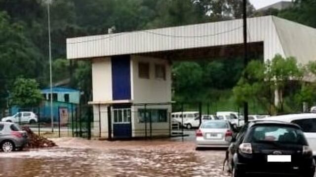 Irigoyen en el noreste de Misiones sufrió una inundación debido a las lluvias y el desborde del Pepirí\u002E (Irigoyen informa)