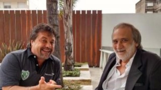 El empresario fue fotografiado en marzo durante una reuniu00f3n con el tu00e9cnico Ricardo Caruso Lombardi.