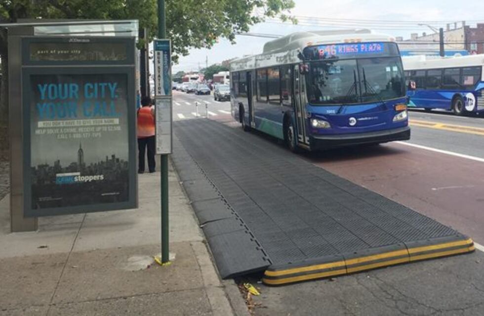 Proponen plataforma de ascenso y descenso de pasajeros en el transporte urbano
