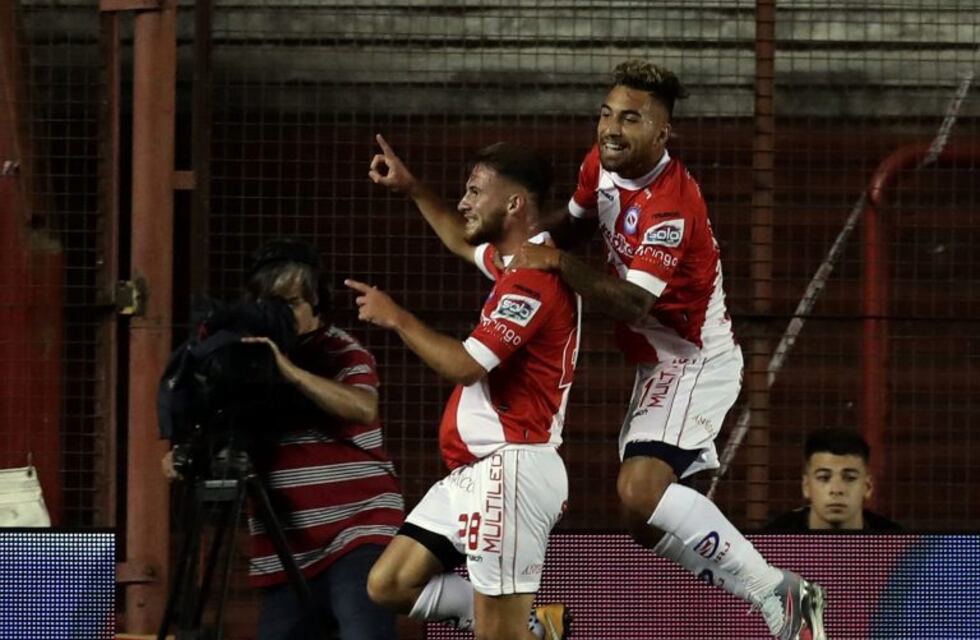 Sorpresa: Argentinos venció 2-0 al puntero Boca