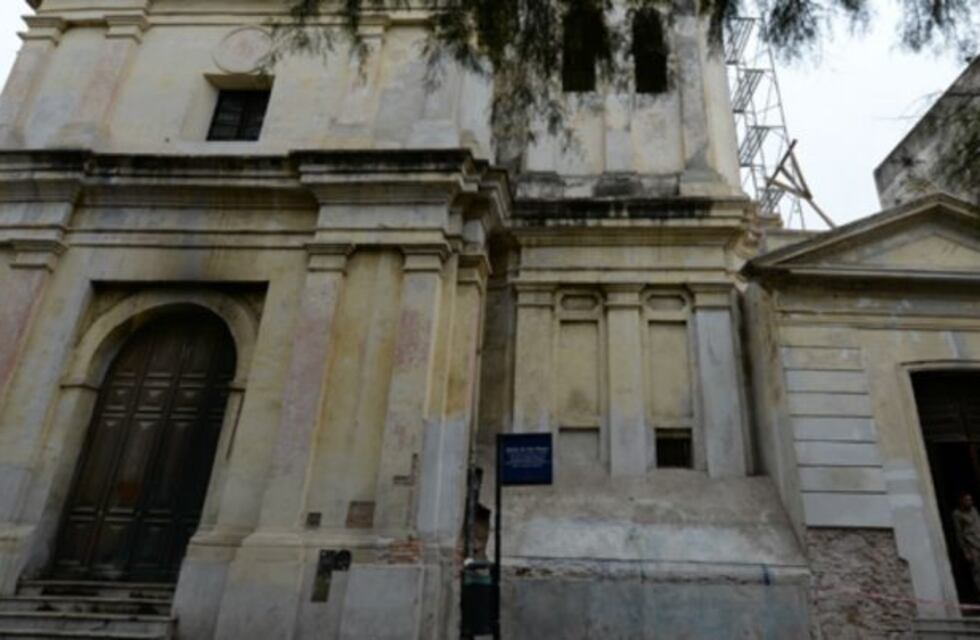 Continúan los trabajos de remodelación en la iglesia San Roque