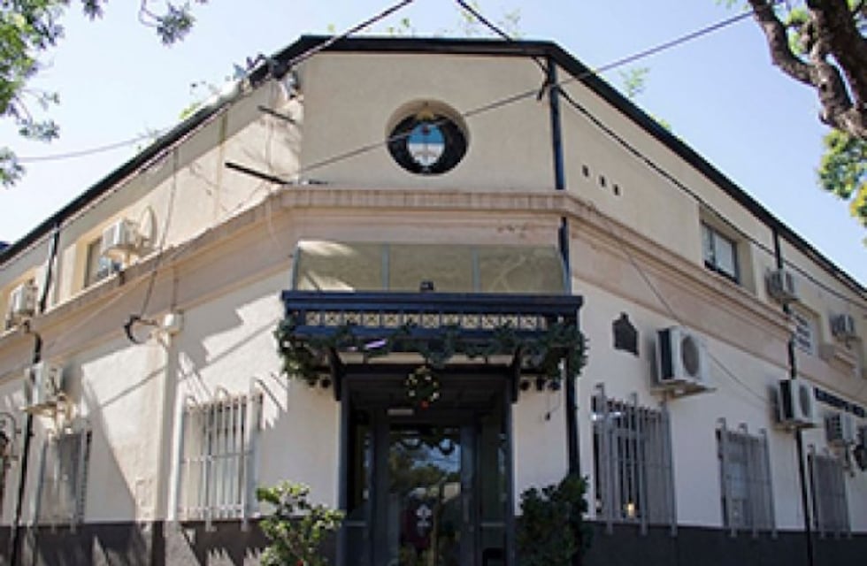 Una fiscal dio positivo en un control de alcoholemia cerca de Rosario y le llevaron el auto