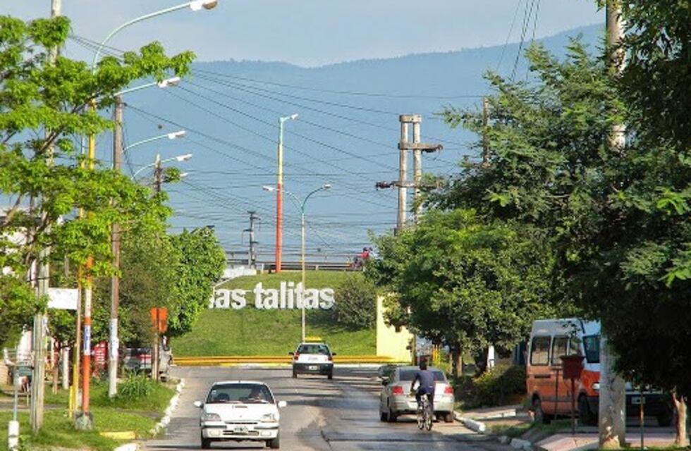 "Permanecer en sus hogares y no concurrir a sus lugares de trabajo"