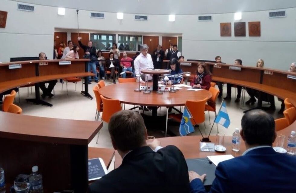 Diputados dieron ingreso a la compensación de partidas para pagar sueldos