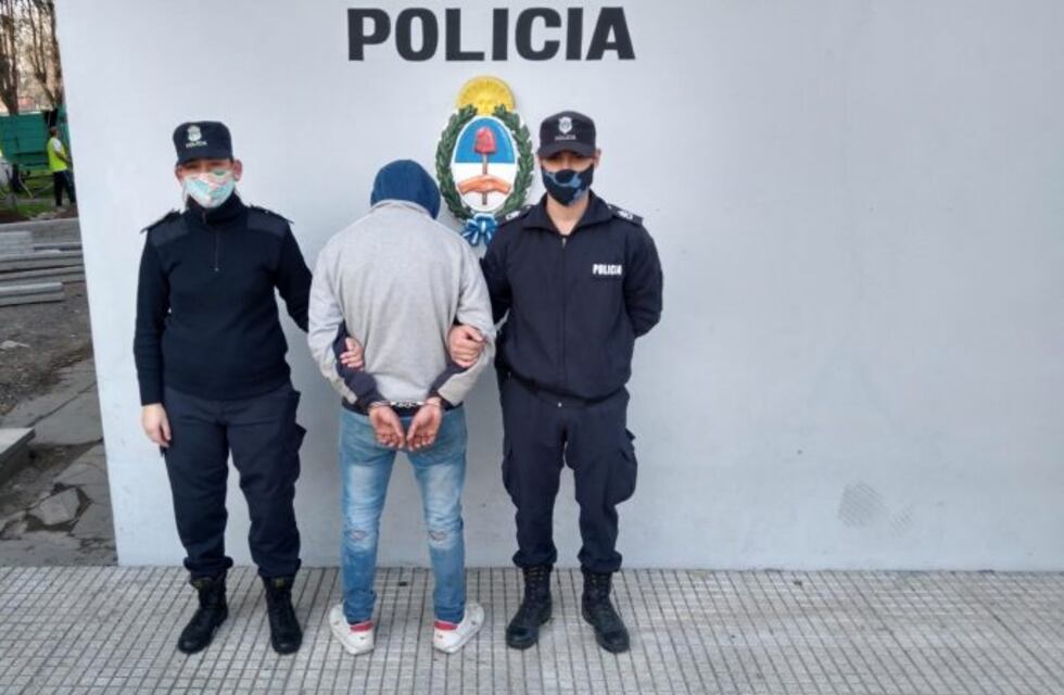 Detuvieron a un joven que entró a robar a dos casas