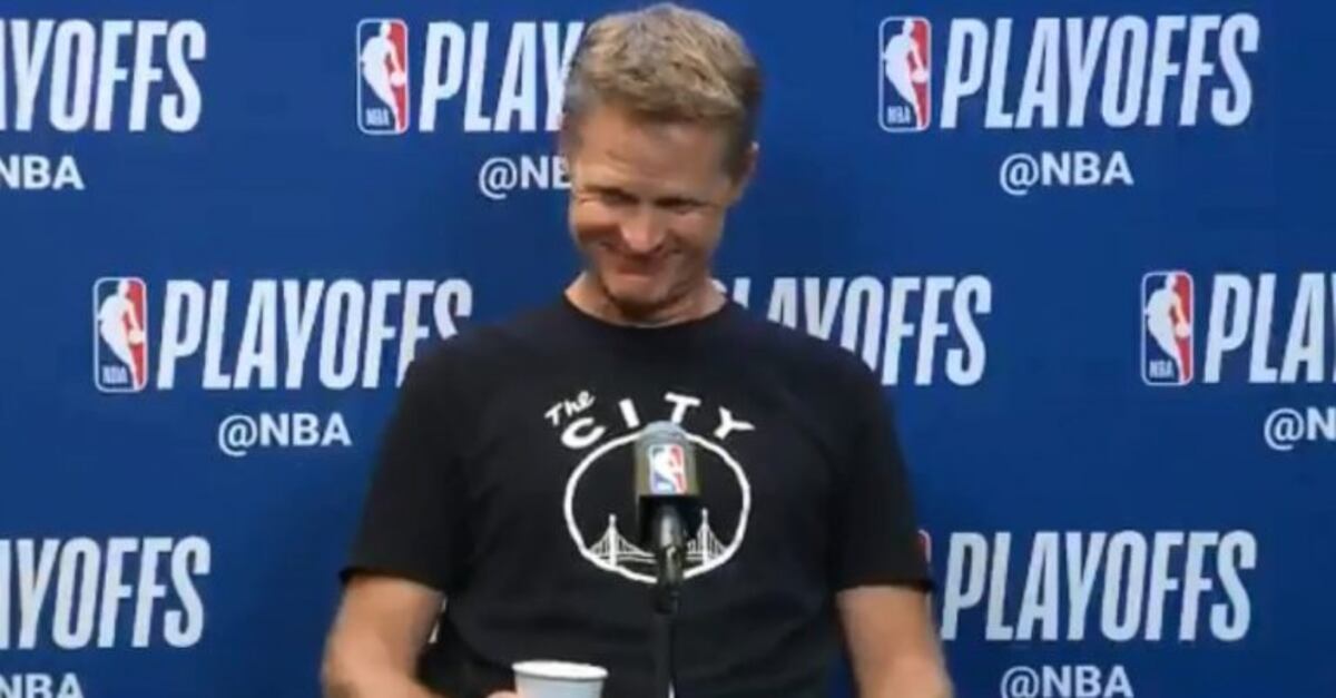 Steve Kerr, entrenador de Golden State Warriors, reaccionó ante la consulta sobre la edad de Manu Ginóbili\u002E
