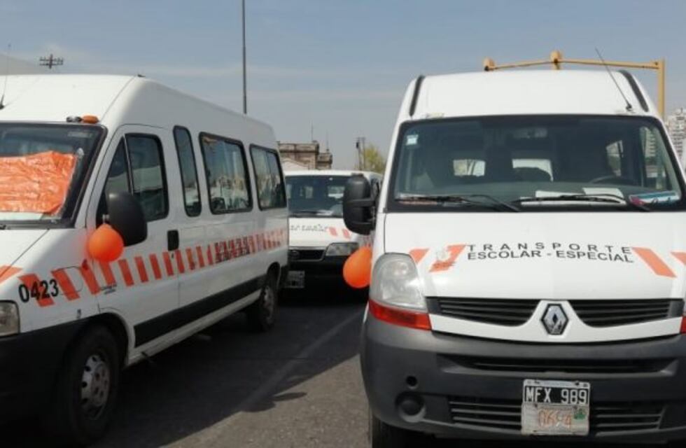 Transportistas escolares se volvieron a manifestar en Córdoba y en el país
