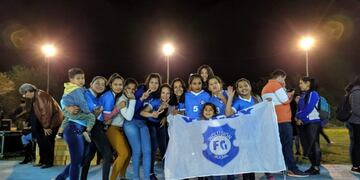 Se inauguró la iluminación de la Fundación Gastón