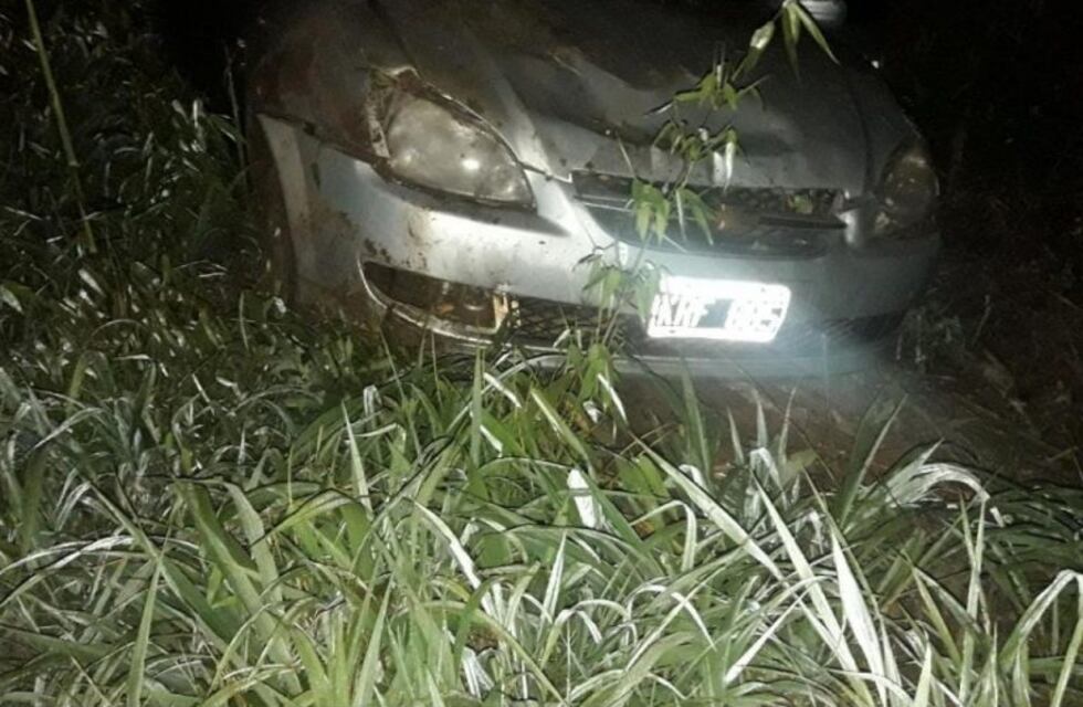 Despistó con su auto en la Ruta 12