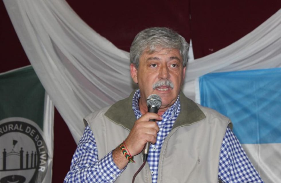 Buzzi advierte que el campo liquidará "sólo el 20% de la cosecha"