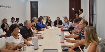 Reunión paritaria con los gremios de salud\u002E