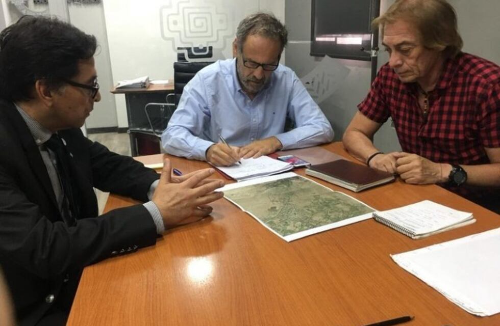 Analizan mejoras en el servicio de agua y cloacas para Tinogasta