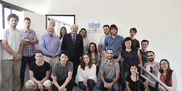 El laboratorio LIDeB de la UNLP participa de un consorcio internacional para desarrollar drogas contra el Covid-19 (Twitter UNLP)