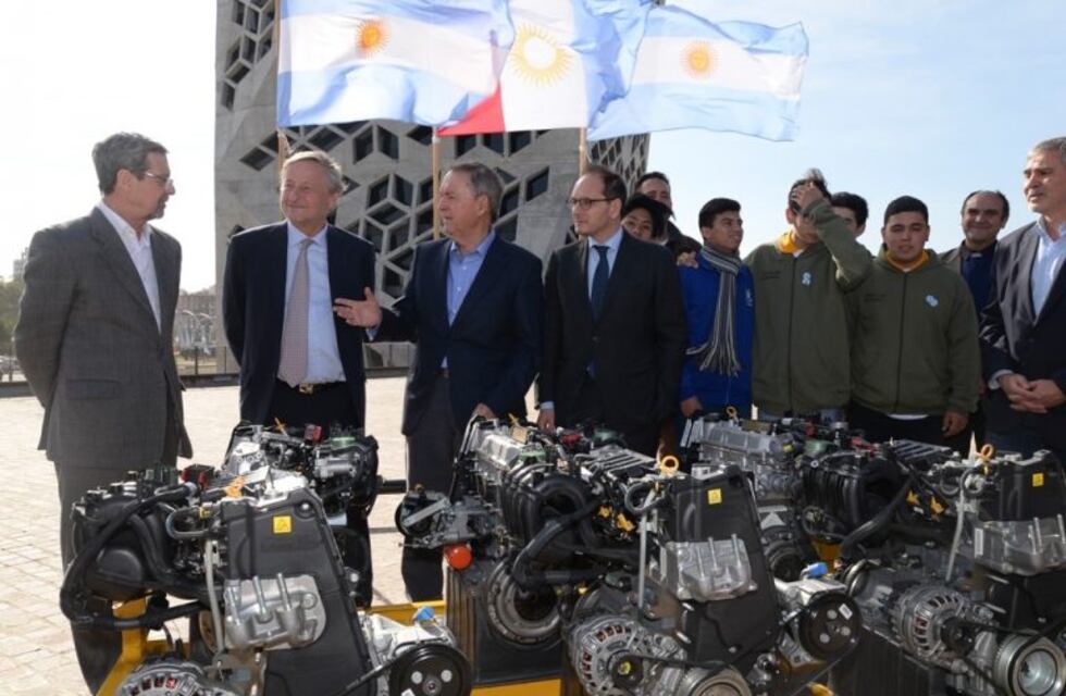 Fiat donó 45 motores para las prácticas de escuelas públicas técnicas de Córdoba