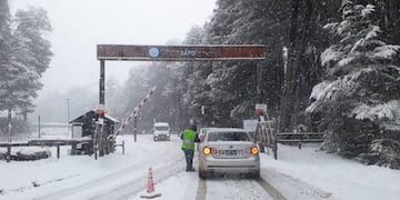 Cancelaron vuelos a la Patagonia por la fuerte tormenta de nieve en la zona