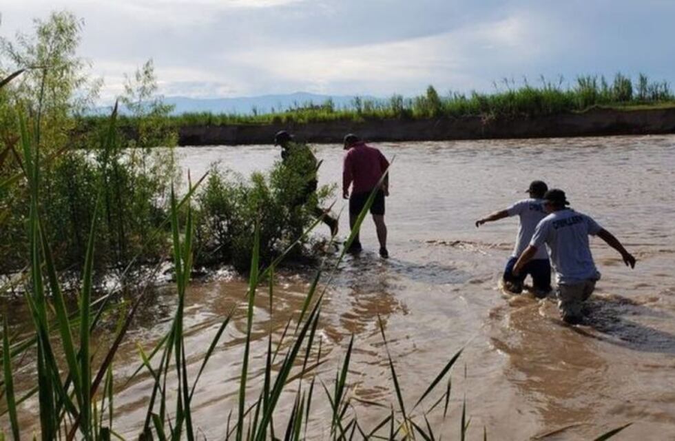Muere ahogado al intentar salvar a un niño arrastrado por el río Lavayén