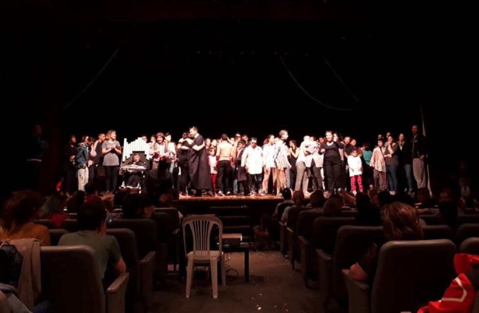 Múltiple propuesta artística en la casa de la cultura
