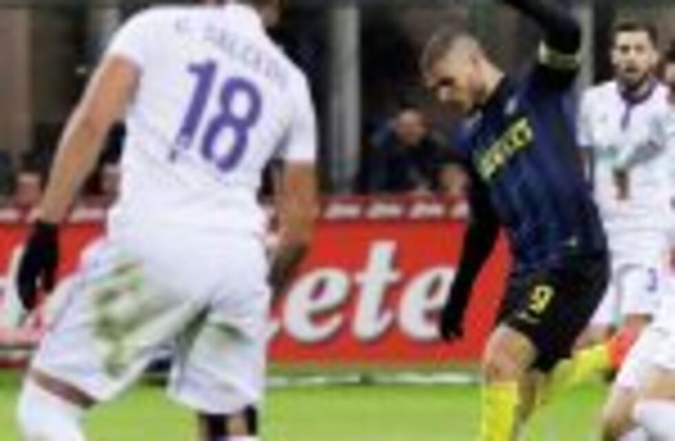 Icardi marcó un doblete en el triunfo de Inter 4-2 ante Fiorentina
