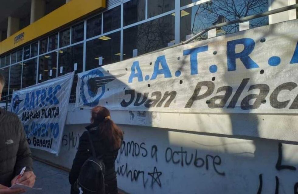Trabajadores del Correo Argentino realizan un paro en Mar del Plata