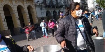 Marcha por la emergencia sanitaria en Salta (Profesional FM)