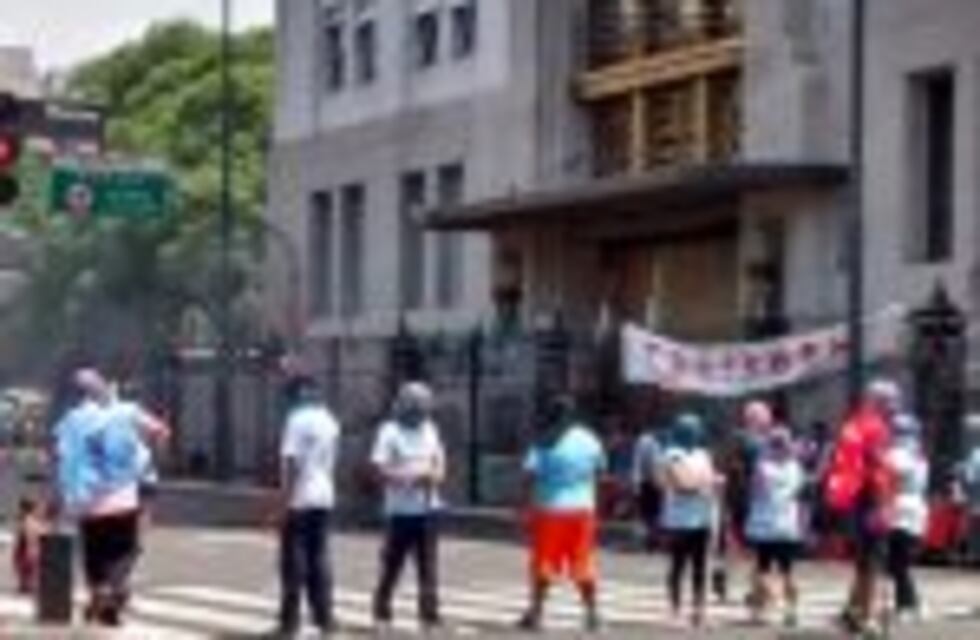 Un corte en la avenida 9 de Julio desató el caos en el centro