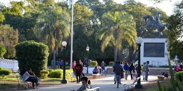 Será un día agradable, para disfrutar en la Plaza 25 de Mayo de Rafaela (Municipalidad de Rafaela)