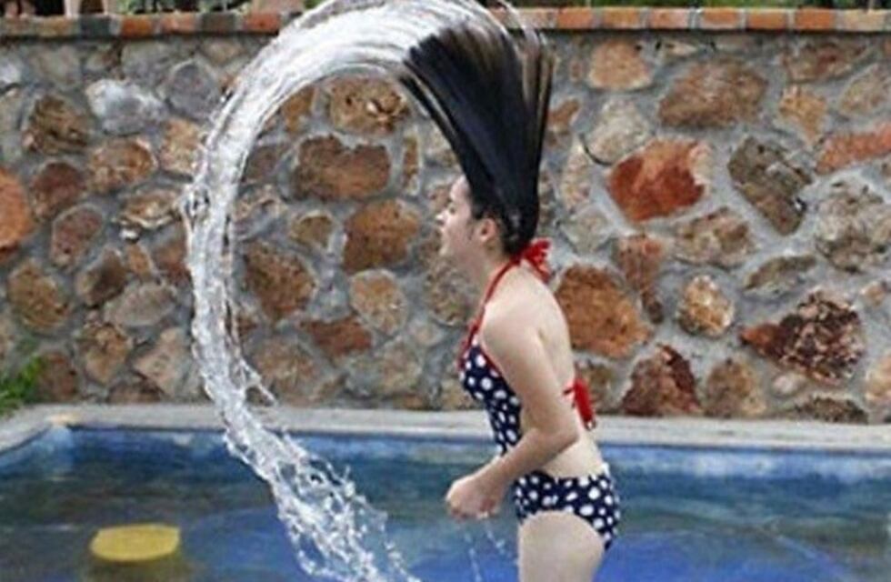 Ella buscaba hacer la foto perfecta pero su madre arruinó todo