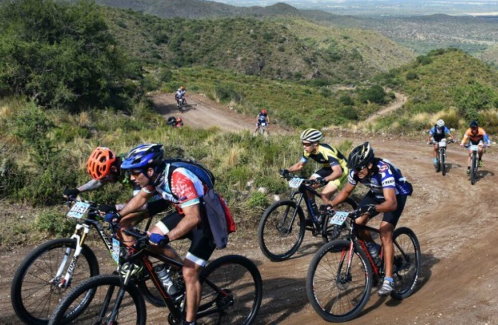 Presentaron en el Kempes La Vuelta Altas Cumbres