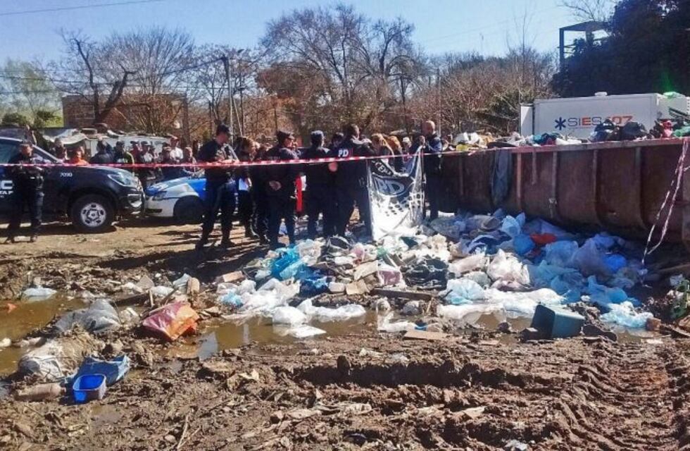 Encontraron el cadáver de un bebé recién nacido en un volquete de la zona noroeste