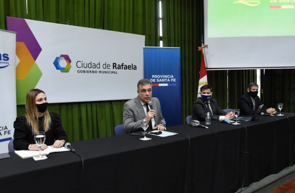 Vecinos de tres barrios se quejan por no haber sido incluidos en la obra de cloacas