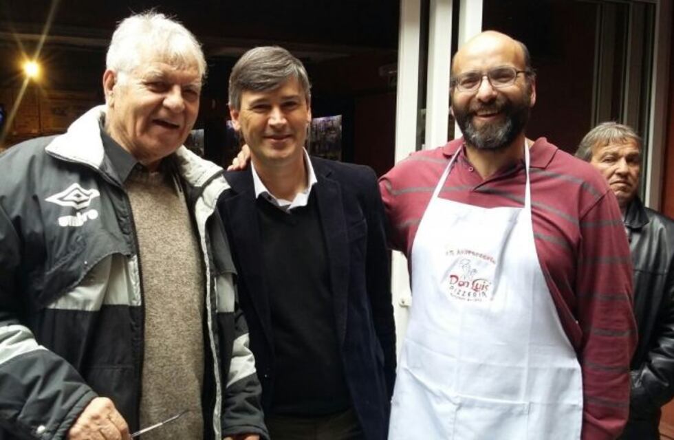 1.100 porciones de pizza para ayudar al Cura Oberlin