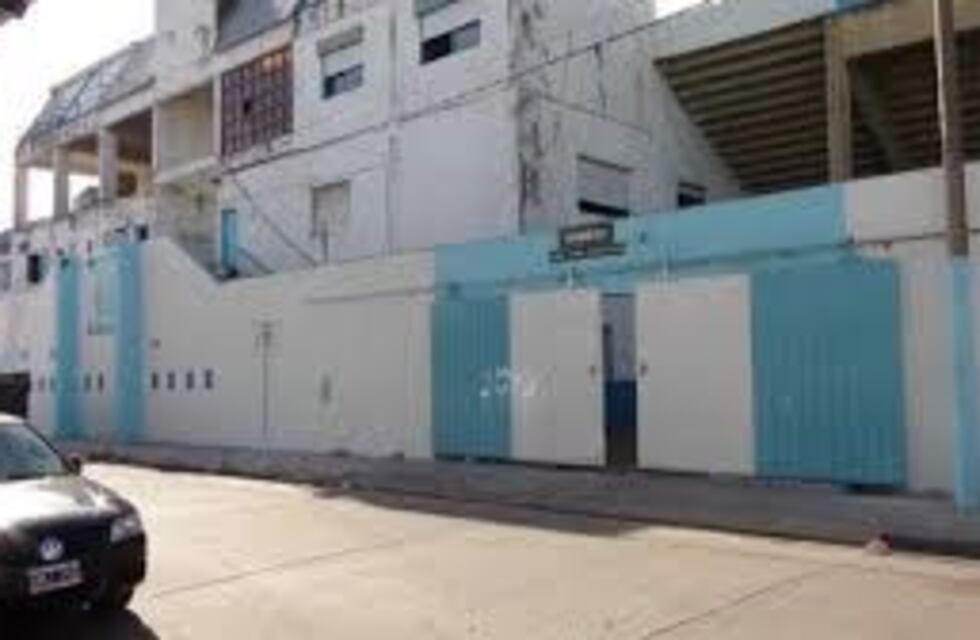 Por la crisis, el Club Atlético Racing cobrará "puerta a puerta" su cuota social