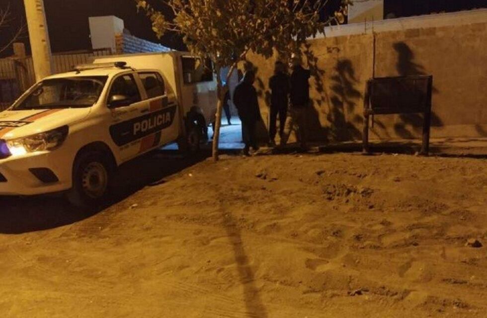 Se cayó mientras se bañaba, se golpeó contra el inodoro y murió