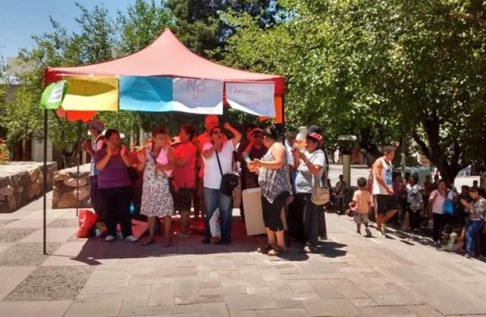 Quieren desalojar a feriantes que están cerca de la Feria de Guaymallén