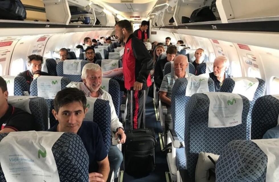 Colón partió desde Rosario hacia Venezuela para su debut por Copa Sudamericana