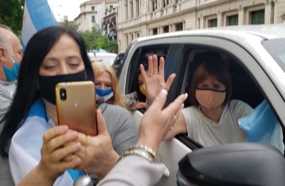 Patricia Bullrich admitió que usó pasajes del Senado para viajar al banderazo de Córdoba