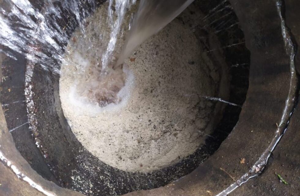 La CEAL denunciará al frigorífico EFASA por tirar desechos industriales en Azul